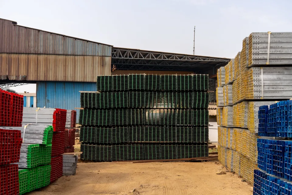 Gạch men trưng bày